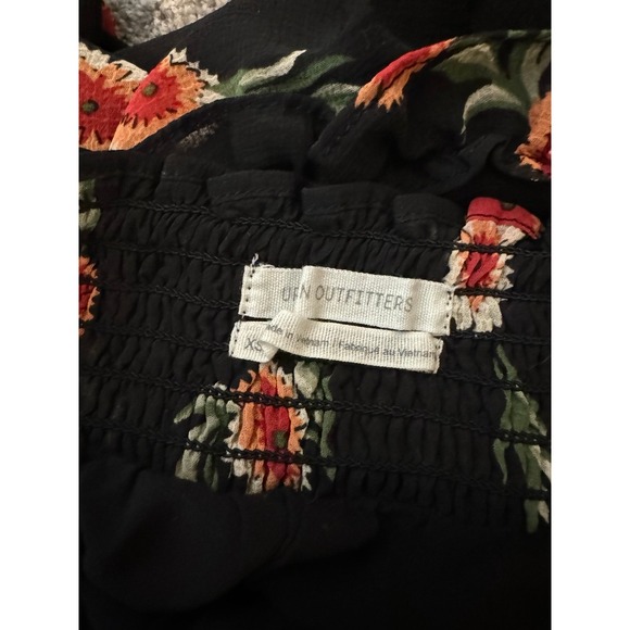 Urban‎ Outfitters Black Floral Skirt - Picture 5 of 5